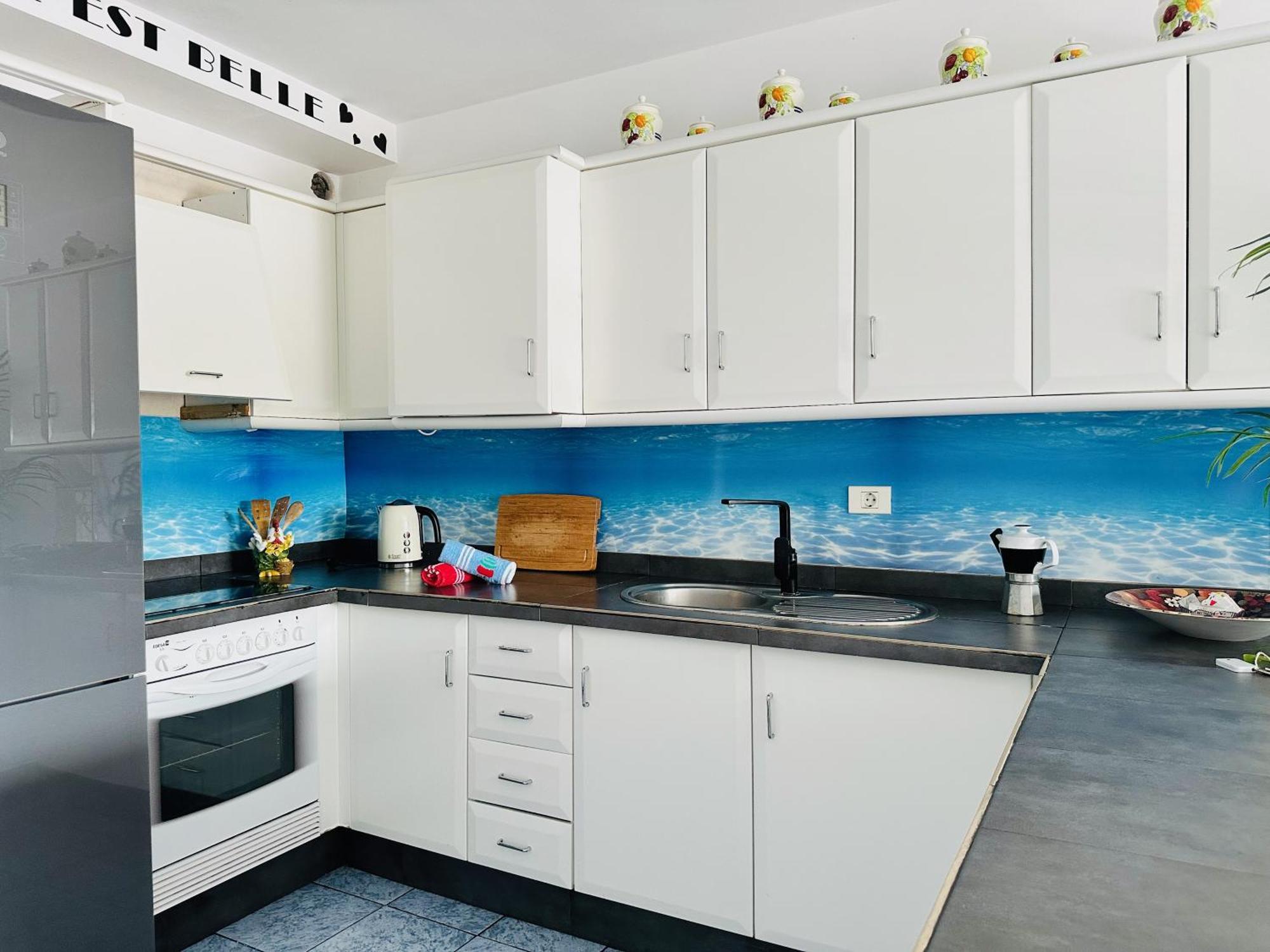 Pambnb - Chic Beachside Apartment Playa San Juan Buitenkant foto